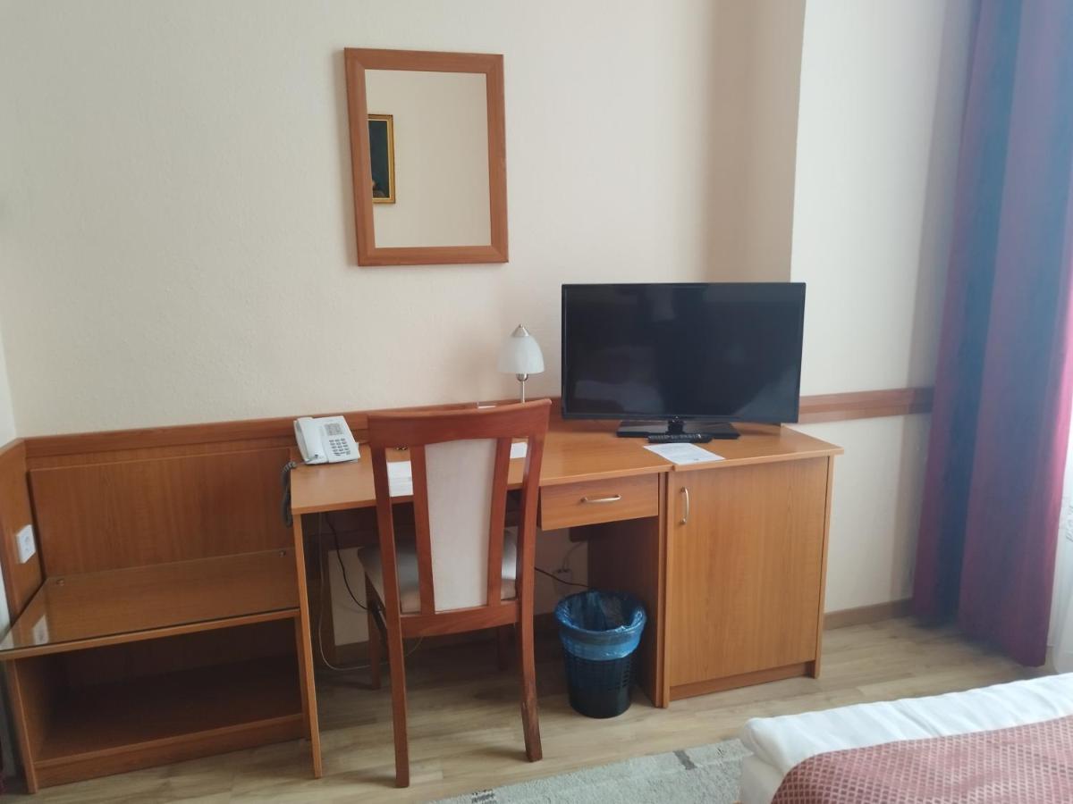 Hotel Pannonia Мишкольц Экстерьер фото