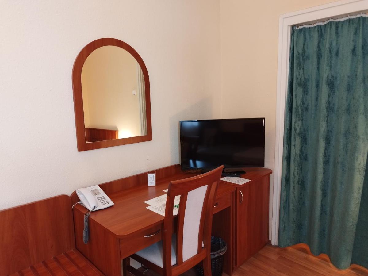 Hotel Pannonia Мишкольц Экстерьер фото