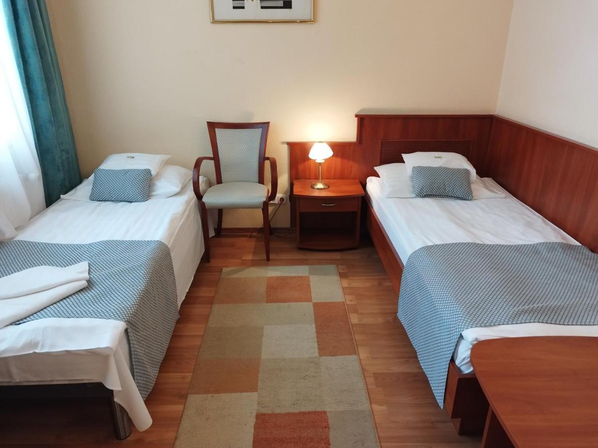 Hotel Pannonia Мишкольц Экстерьер фото