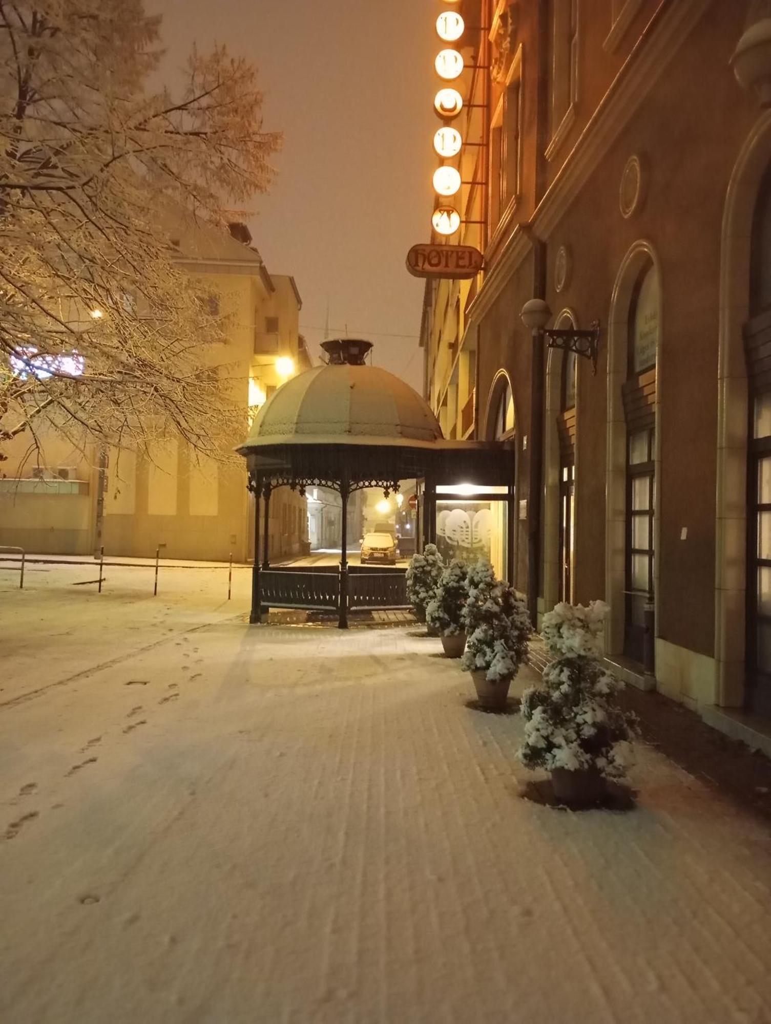 Hotel Pannonia Мишкольц Экстерьер фото