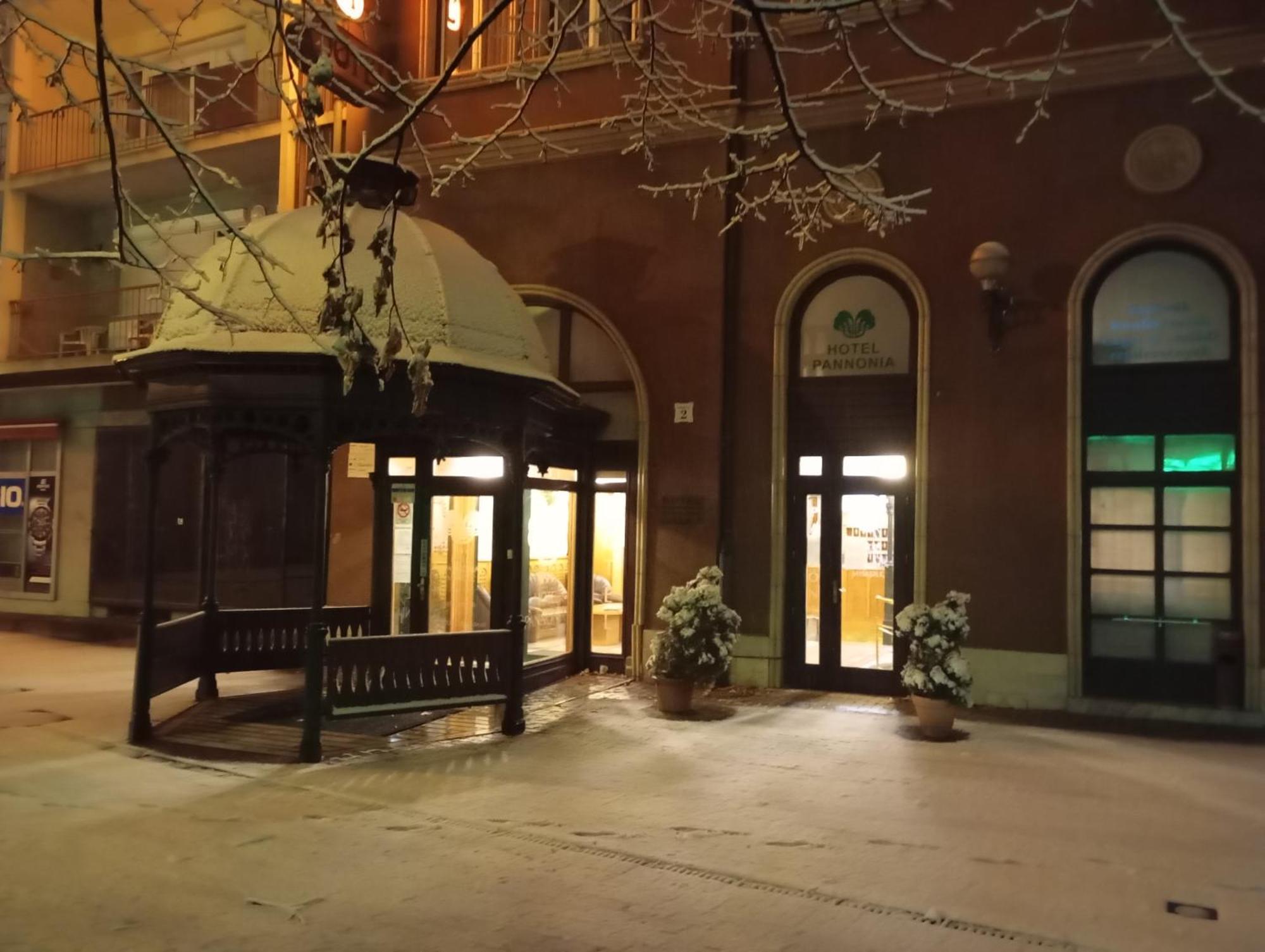 Hotel Pannonia Мишкольц Экстерьер фото