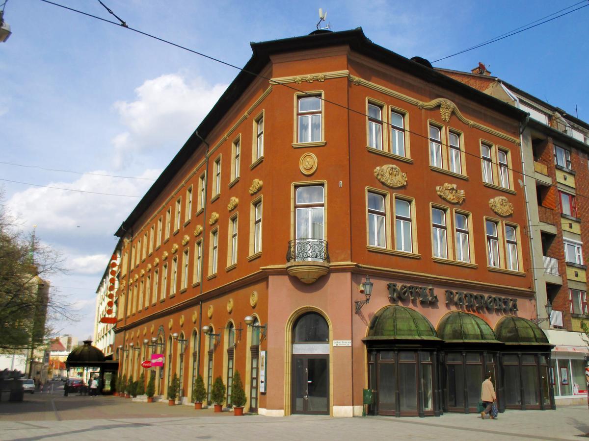 Hotel Pannonia Мишкольц Экстерьер фото